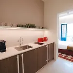 Apartmán Ray's 2 - Stylish With Balcony *