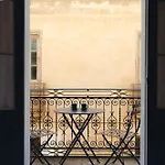 Ray's 2 - Stylish With Balcony Valletta
