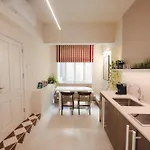 Ray's 2 - Stylish With Balcony Valletta