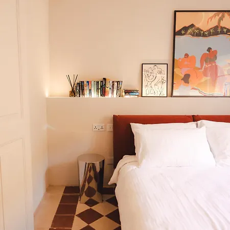 アパート Ray's 2 - Stylish With Balcony バレッタ